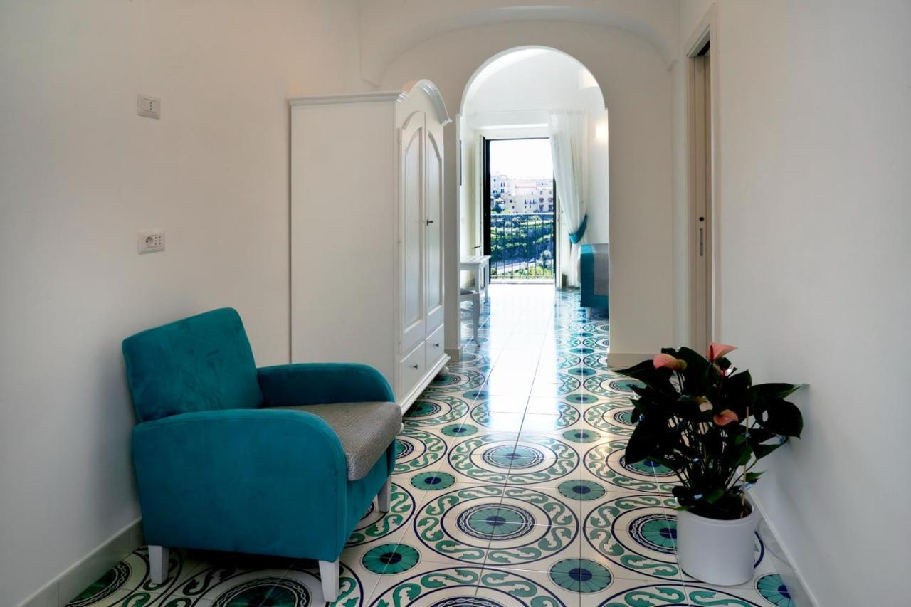 Suites In The Amalfi Coast - Guesthouse With Terrace Near Amalfi - Breathtaking View Of Ravello Scala Exteriör bild