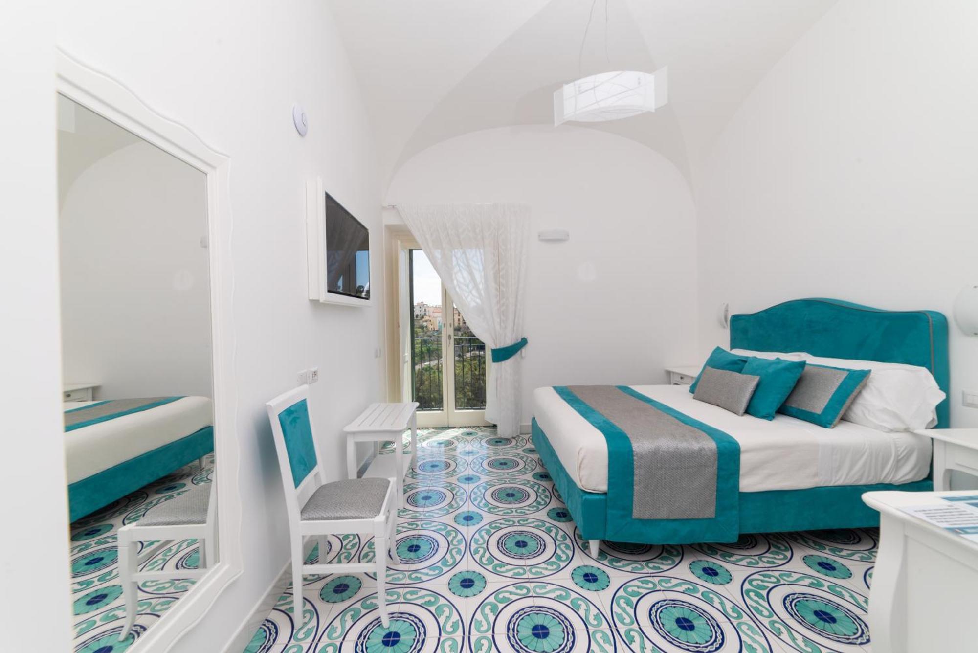 Suites In The Amalfi Coast - Guesthouse With Terrace Near Amalfi - Breathtaking View Of Ravello Scala Exteriör bild
