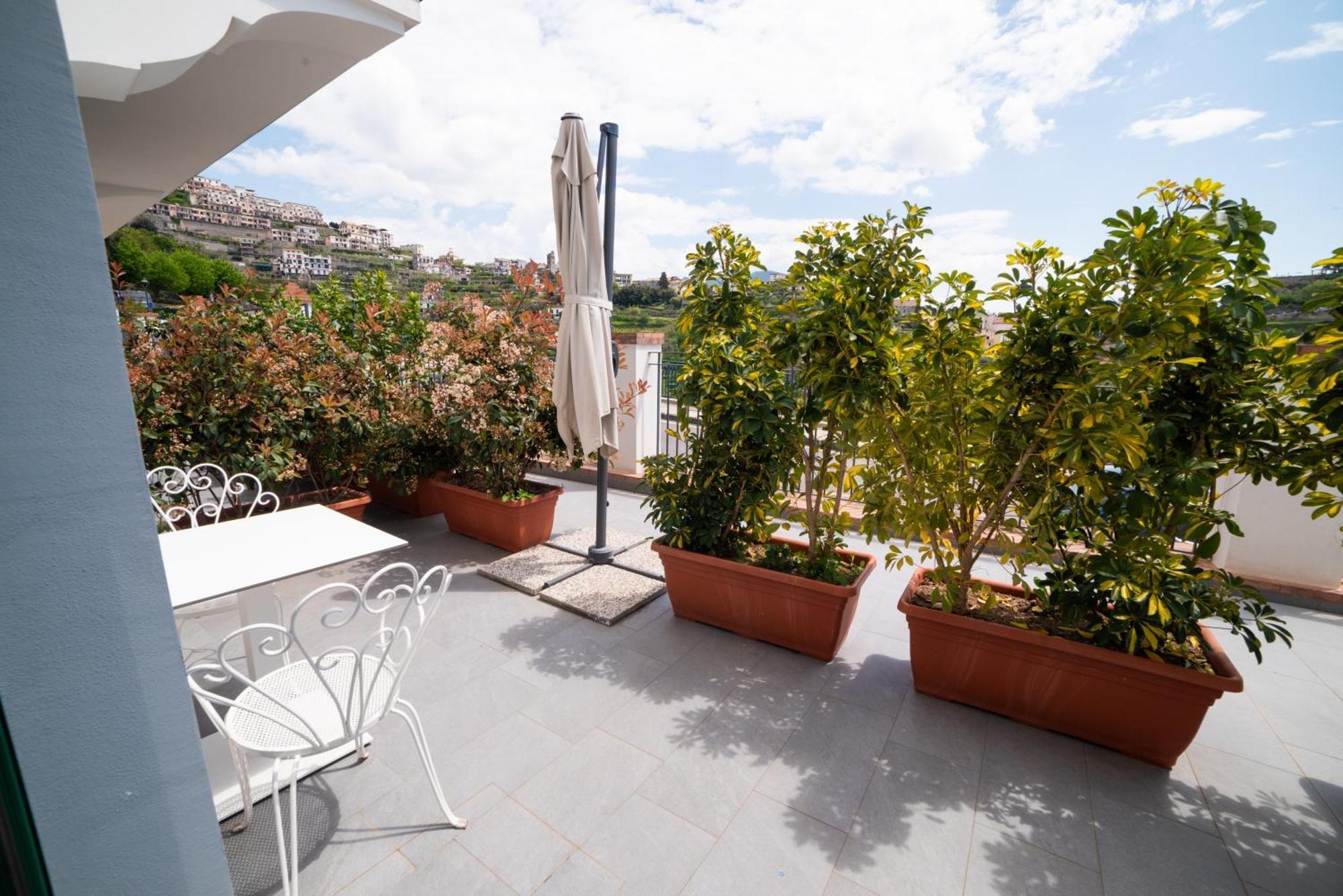 Suites In The Amalfi Coast - Guesthouse With Terrace Near Amalfi - Breathtaking View Of Ravello Scala Exteriör bild
